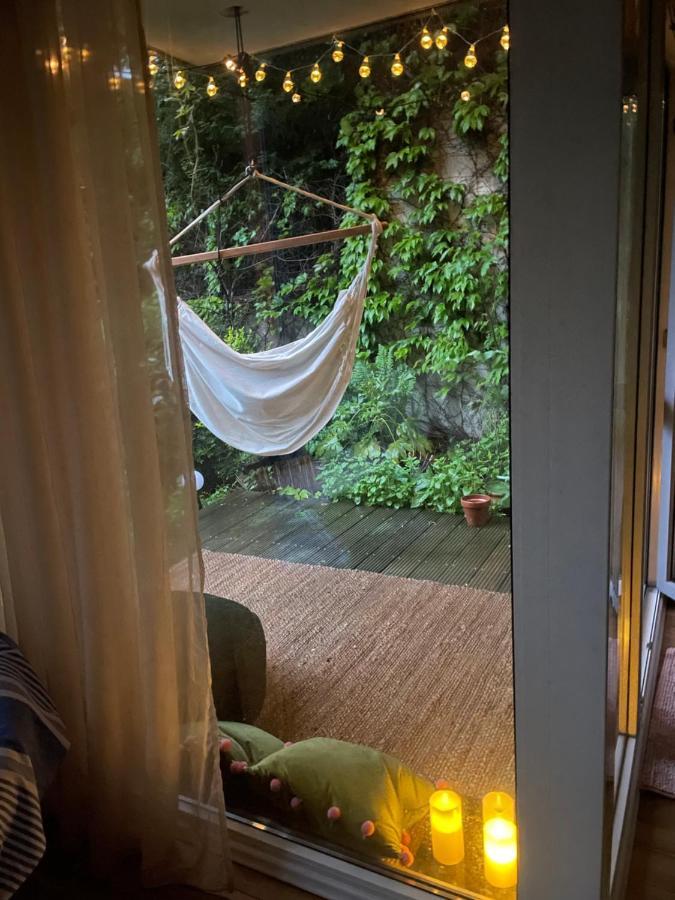 70M2 Romantic Living In The Old Town With Garden Братислава Экстерьер фото